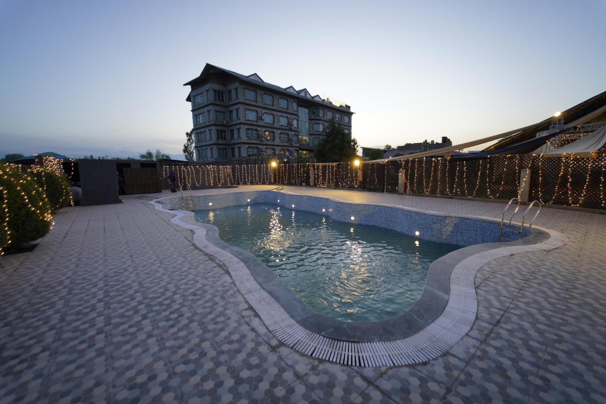 The Countryside Resorts Srīnagar Zewnętrze zdjęcie